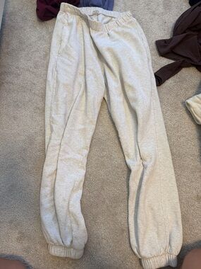 Brandy Melville Light Gray/Cream Fleece Joggers